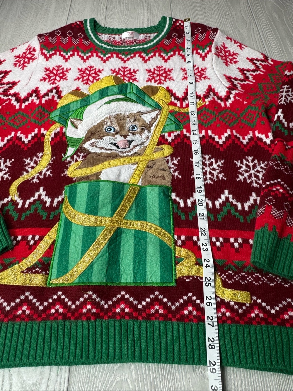 XL Christmas Sweater - Cat in gift box - Ugly Sweater - Picture 6 of 6
